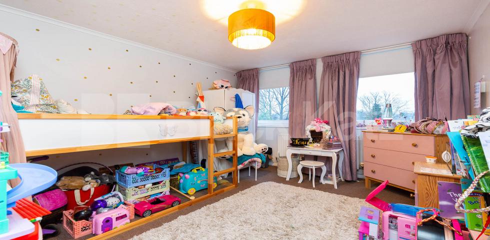 			2 Bedroom, 1 bath, 1 reception Flat			 Hillside, Crouch End Hill, Crouch End